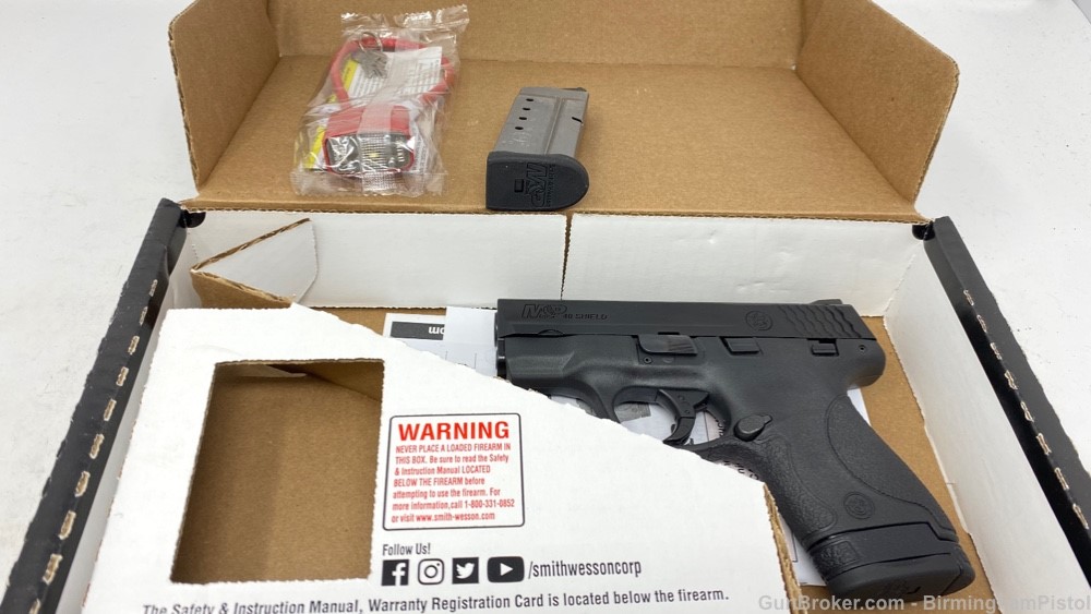 Pre-owned Smith & Wesson M&P40 Shield 40 S&W 3.1″ TS 180020