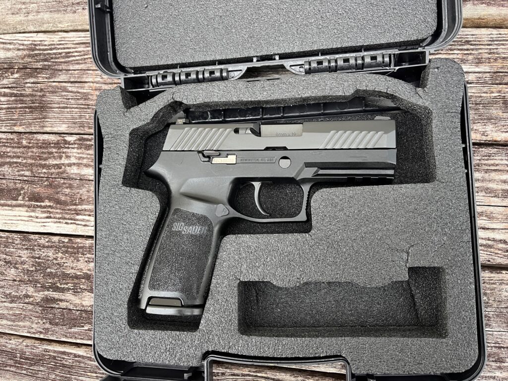 Used Sig Sauer P320 Carry 9mm Luger 320CA-9-BSS