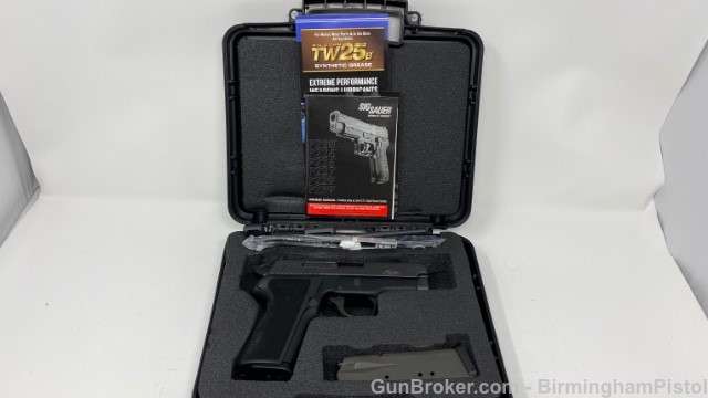 Sig Sauer P229 .40 S&W 3.9″ 12+1