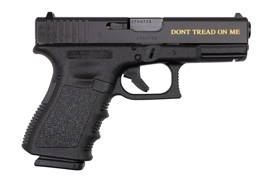 Glock 19 Gen3 9mm with Gadsen Flag and Don’t Tread on Me Gold Engraving DAV-12411