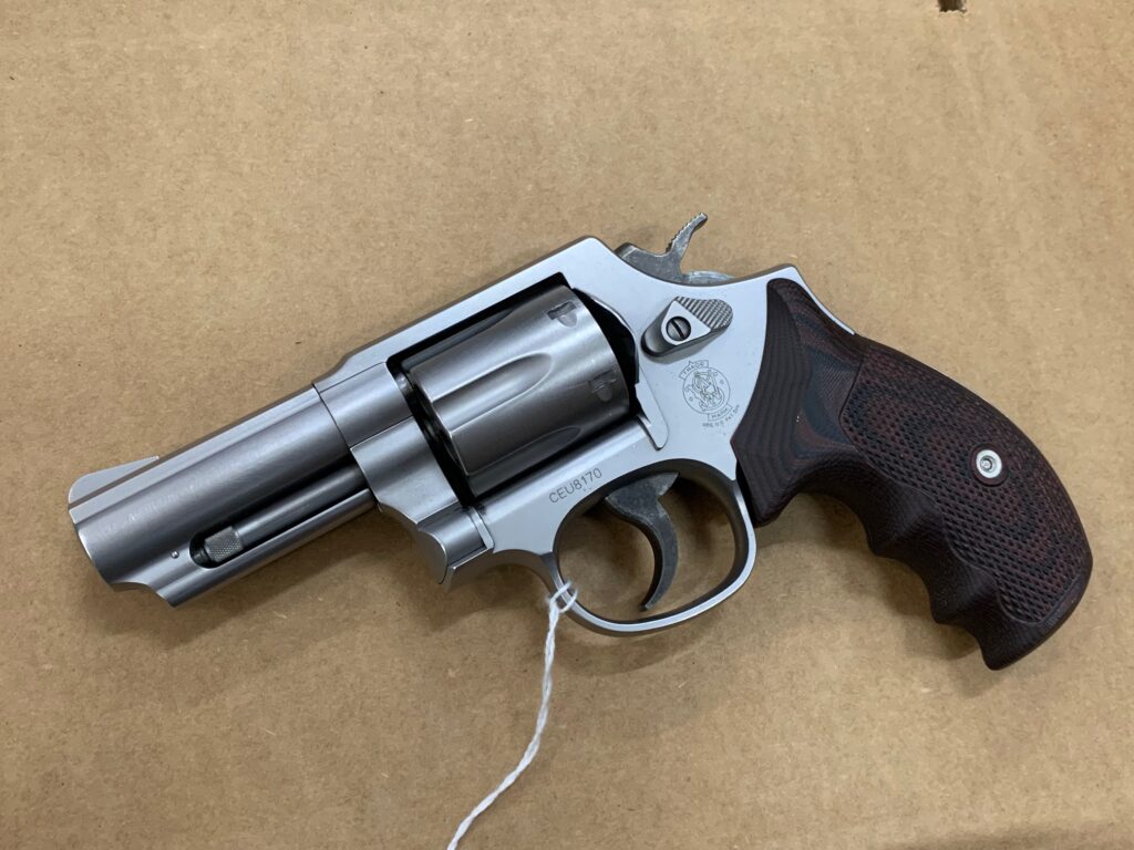 Smith & Wesson 65-6 Lady Smith 357 Mag 6 Shot Capacity