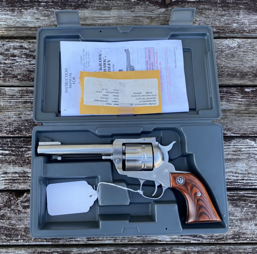 Used Ruger Blackhawk Stainless 327 Federal Magnum 5.5″ Barrel 0353