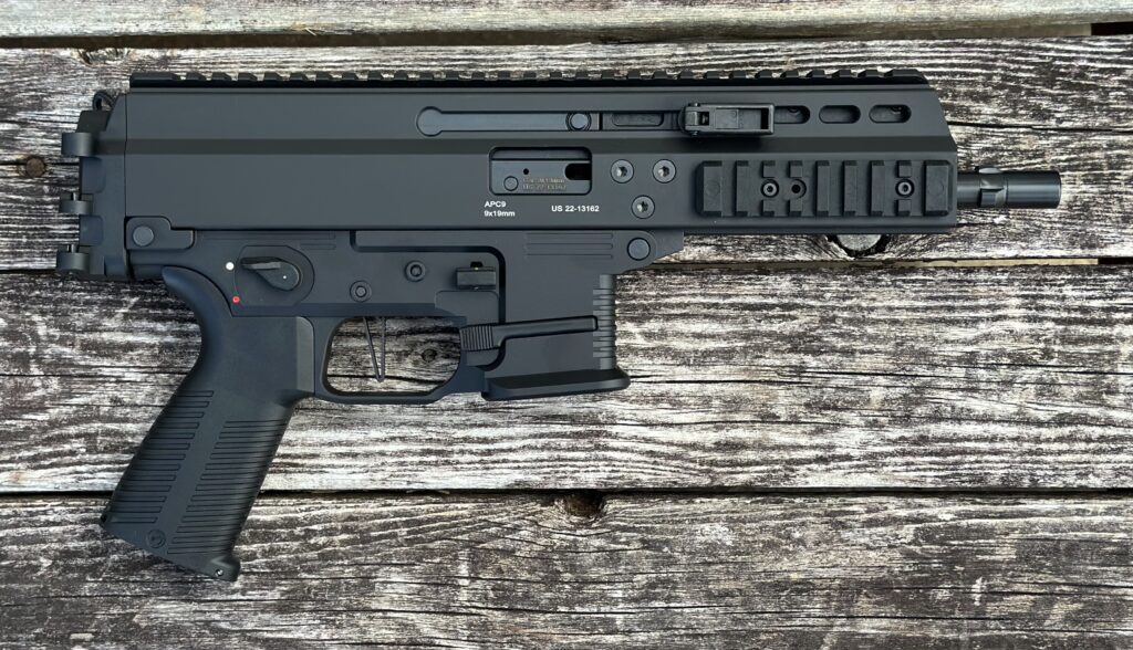 B&T APC9 Pro Limited 9mm 6.9″ Barrel 30 Round Capacity Tri-Lug BT-36039-LTD-PISTOL