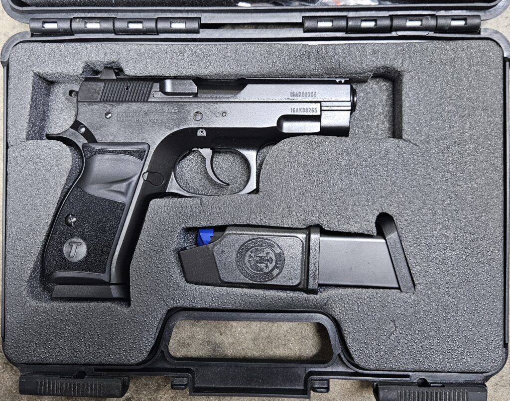 Used TriStar C-100 40S&W 3.9″ Blue, Poly Grips Steel, 12 rd