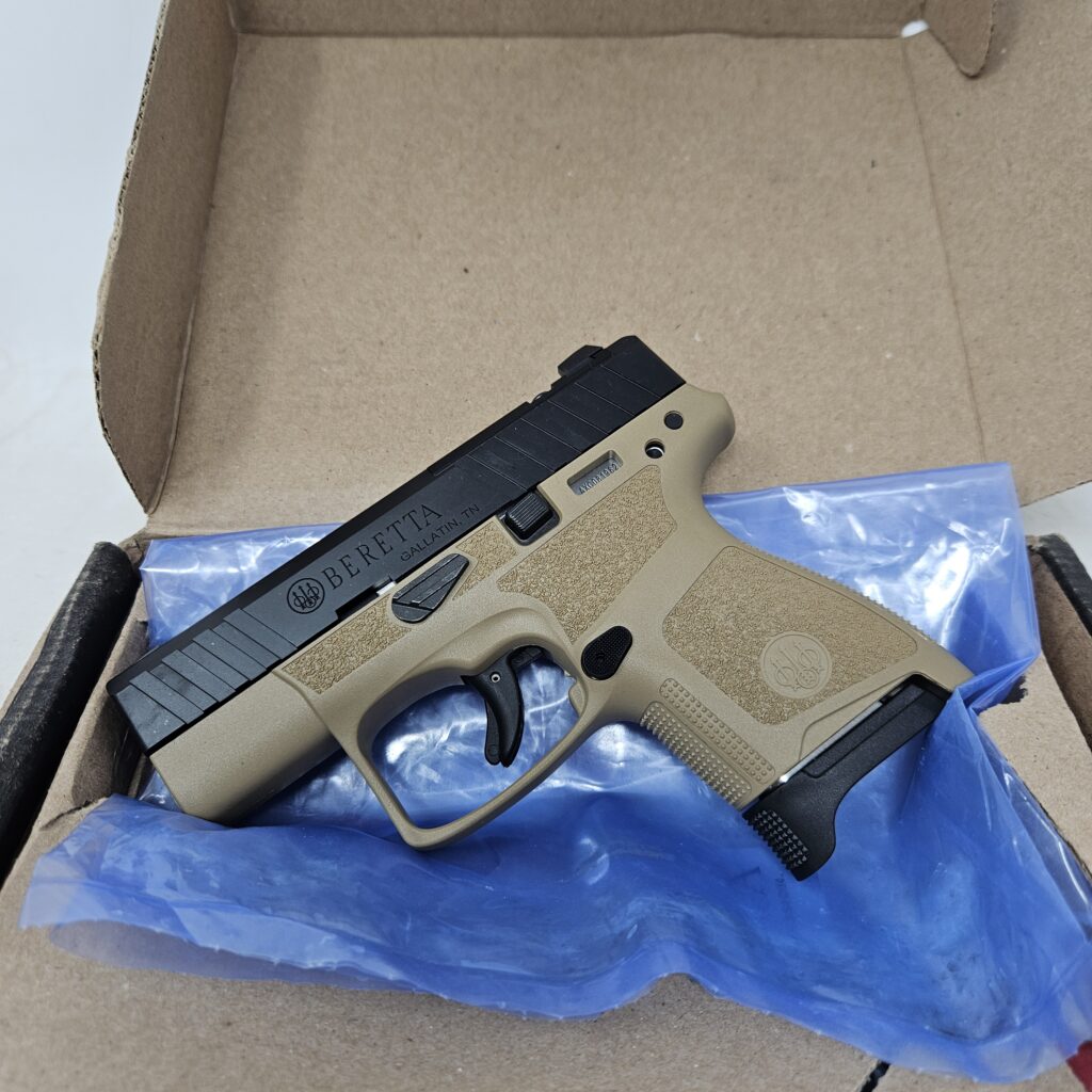 Beretta APX A1 Carry Flat Dark Earth 9mm Pistol – 3.3″ Barrel, 8+1 Rounds, Polymer Grips