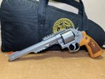 Smith & Wesson 629-8 Performance Center – .44 Magnum, 7.5″ Barrel, Stainless, Wood Grips - View 12