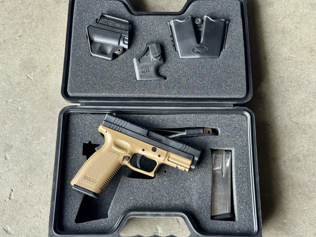 Springfield Armory XD-45 4″ 45 ACP 13rd FDE Night Sights Original Case