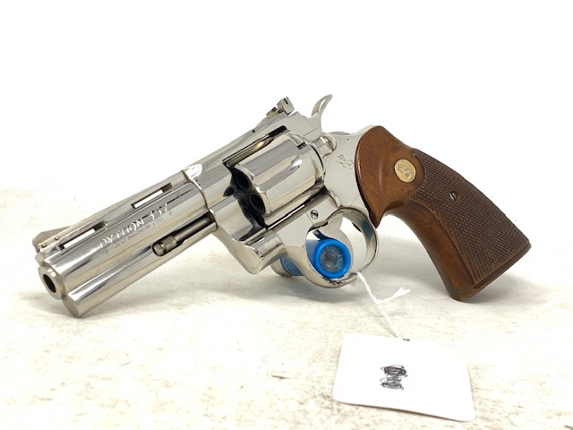 1964 Colt Python .357 Magnum – 2.5″ Blue, Walnut Grips, Original Box, C&R Eligible (Used) – 70192