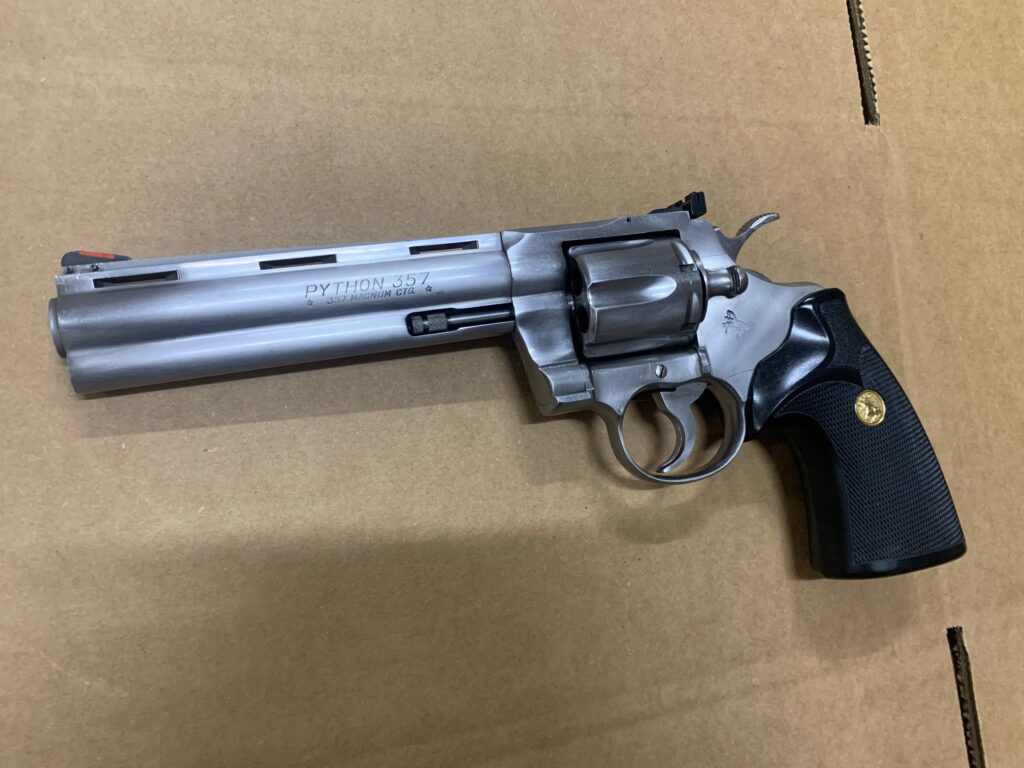 1964 Colt Python .357 Magnum – 2.5″ Blue, Walnut Grips, Original Box, C&R Eligible (Used) – T01640