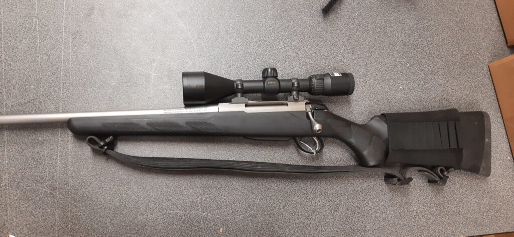 Used Tikka T3X Lite Left Handed in .300 Win Mag – Very Good Condition w/ Scope (Used) – 689935
