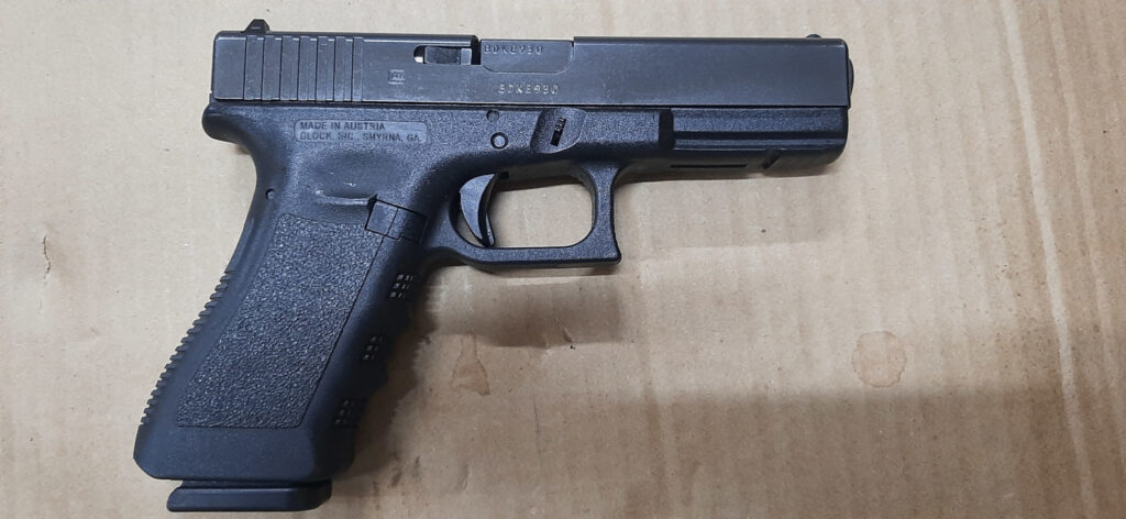 Glock G17 9mm PI1757203 (Used) – BDKE930
