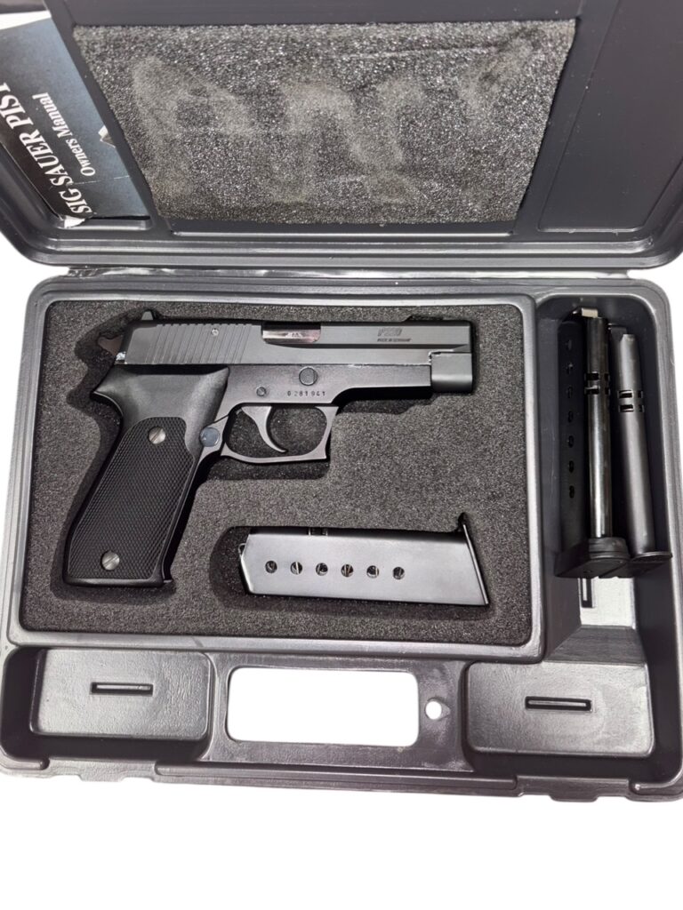 Used Sig Sauer P220 .45 ACP – German Made, Classic DA/SA, 3 Mags Included (Used) – G281941