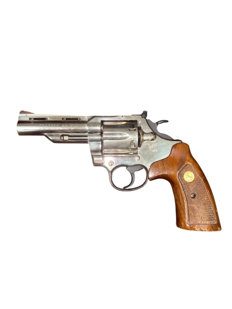 Colt Trooper MKV  .357 Magnum  Nickel Finish 4″ Barrel Walnut Grips (Used) – 17975V