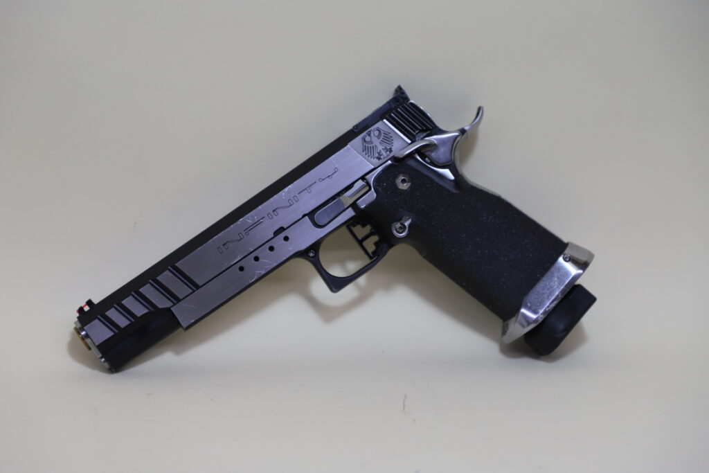 Infinity Firearms SVI 2011 – .40 S&W Competition Pistol (Two-Tone, Weighted Dust Cover, Brass Barrel) (Used) – RAL54