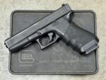 Glock 17 Gen 2 9mm 17rd 1993 Tupperware Box Restricted LEO Mag (Used) – BEC890 - View 1