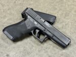 Glock 17 Gen 2 9mm 17rd 1993 Tupperware Box Restricted LEO Mag (Used) – BEC890 - View 3