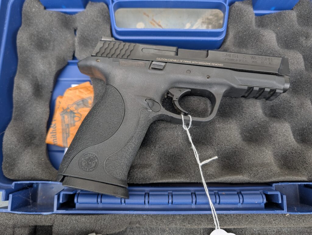 Pre-owned Smith & Wesson M&P9 9mm 17 round  4.25″ (Used) – HAR5127
