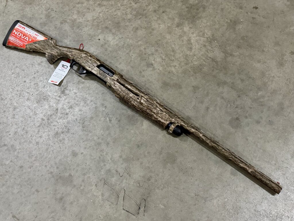 Benelli Nova 3 28″ 12 Gauge 3″ Chamber Mossy Oak Bottomland 20521 (Used) – Z1122220R