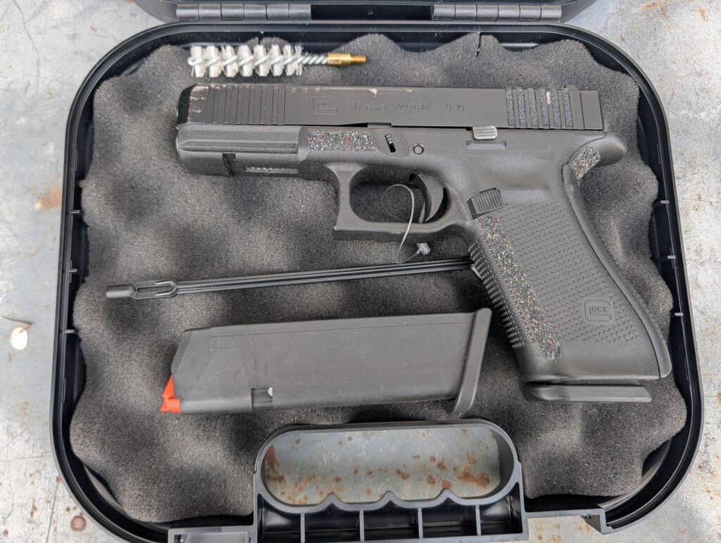 Glock 17 Gen 5 9mm 17 Round Capacity G17 PA175S203 (Used) – BSVE376