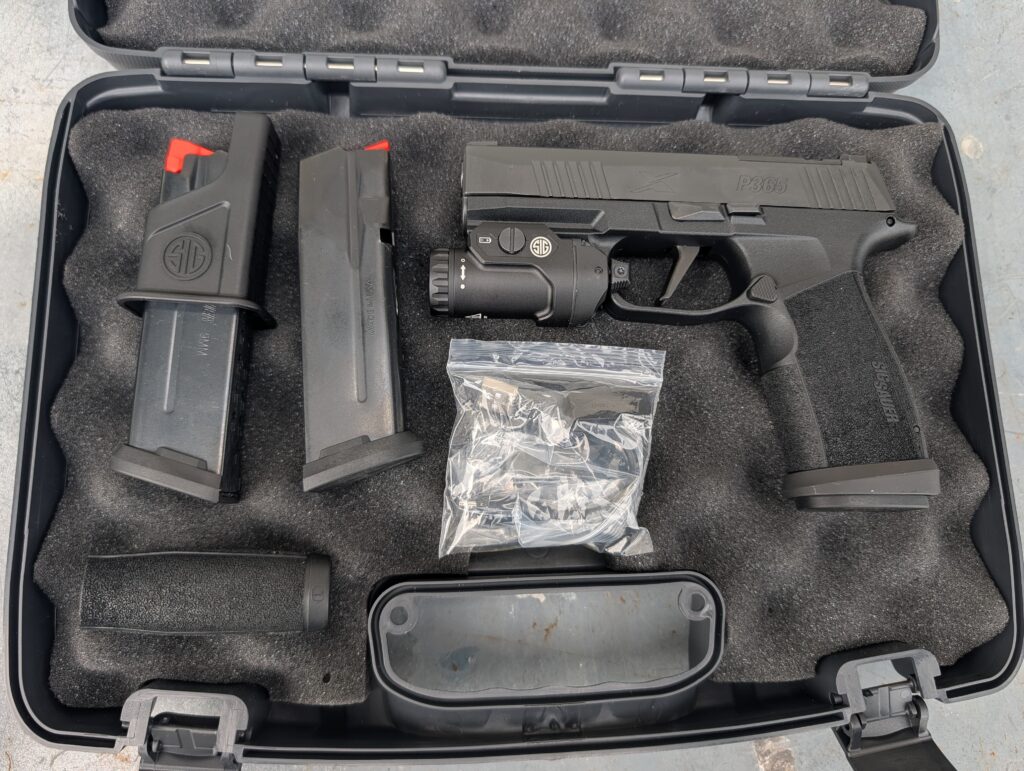 Sig Sauer P365 9mm Optics Ready TacPac W/ FOXTROT2R 365XCA-9-BXR3-TACPAC (Used) – 66G549534