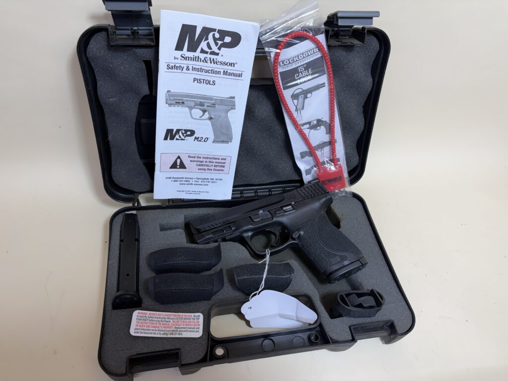 Smith & Wesson M&P9 M2.0 9mm – Night Sights – Excellent Condition (Used) – nch6009