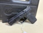 Smith & Wesson M&P9 M2.0 9mm – Night Sights – Excellent Condition (Used) – nch6009 - View 2