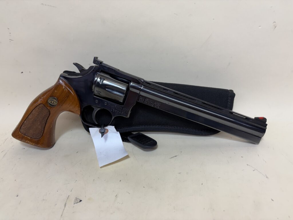 USED Dan Wesson Model 15-2 VH8 .357 Magnum 8″ Blued Revolver – Monson Production (Used) – 136543